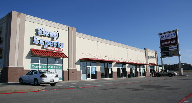 CBRE Retail   Main Photo